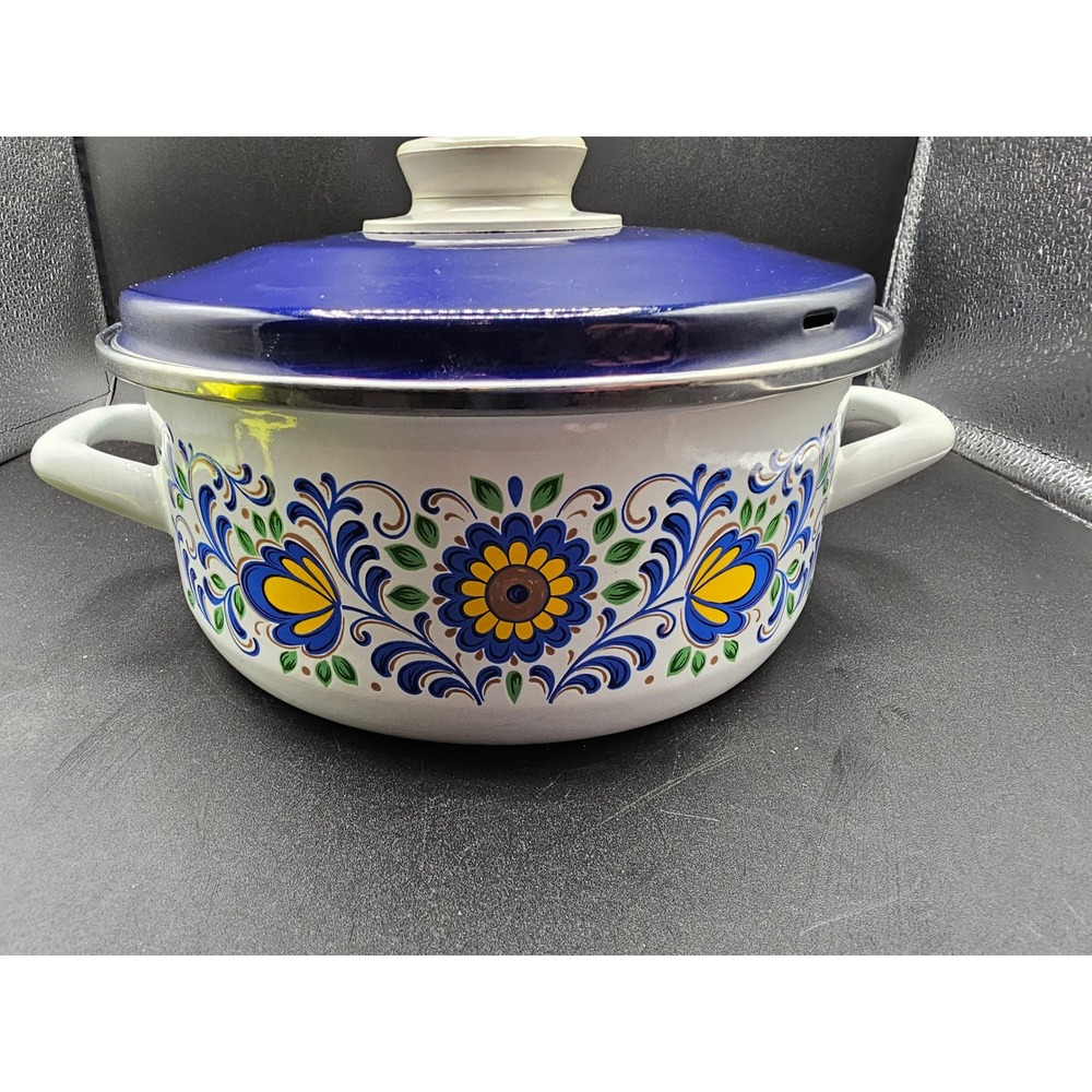 Vintage Enamel Floral Stock Pot with Lid White Blue Folk Art Dutch Oven 8.5 Inch